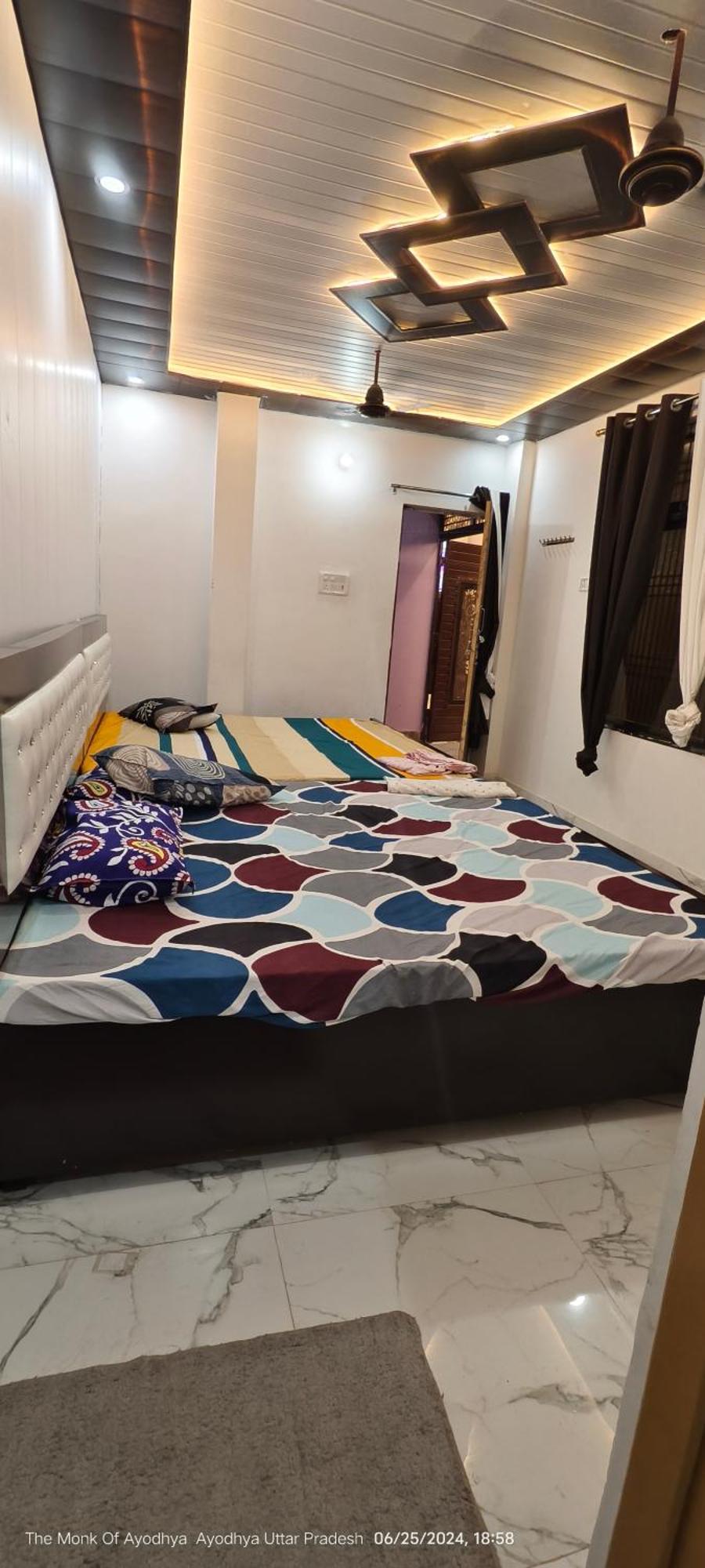 Shree Ayodhya Dham Guest House 300 Meter From Sri Ram Temple Free Pick Up , Drop , Breakfast & Wifi Εξωτερικό φωτογραφία